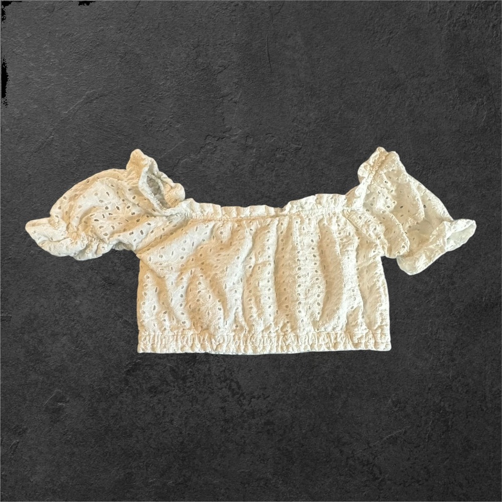 Jolie & Joy Eyelet Crop Top Womens Medium White EUC Off Shoulder Smocked